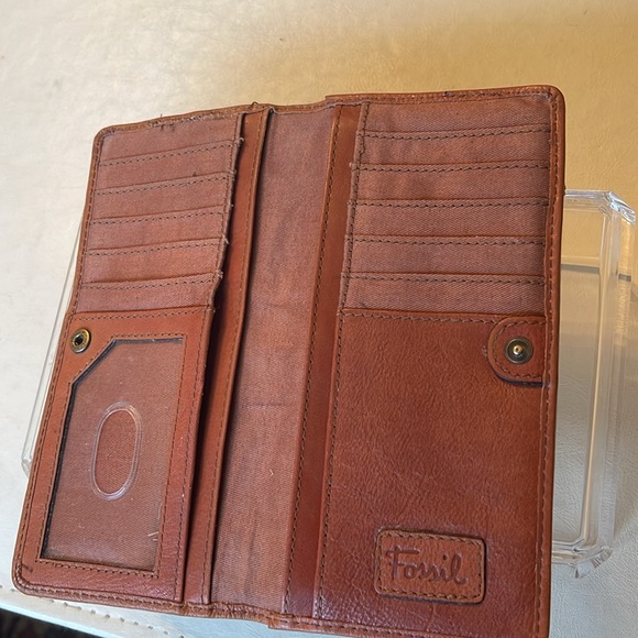 Fossil Leather Wallet# - Picture 5 of 10